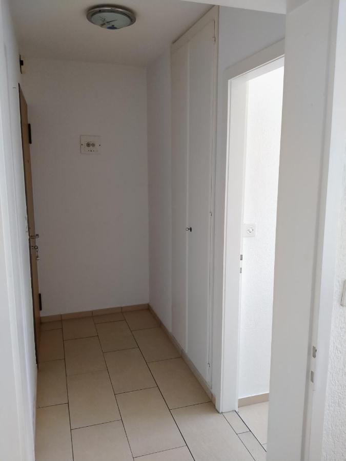 Studio, 4-7 Mins To Bern Main Station By Train Appartamento Esterno foto