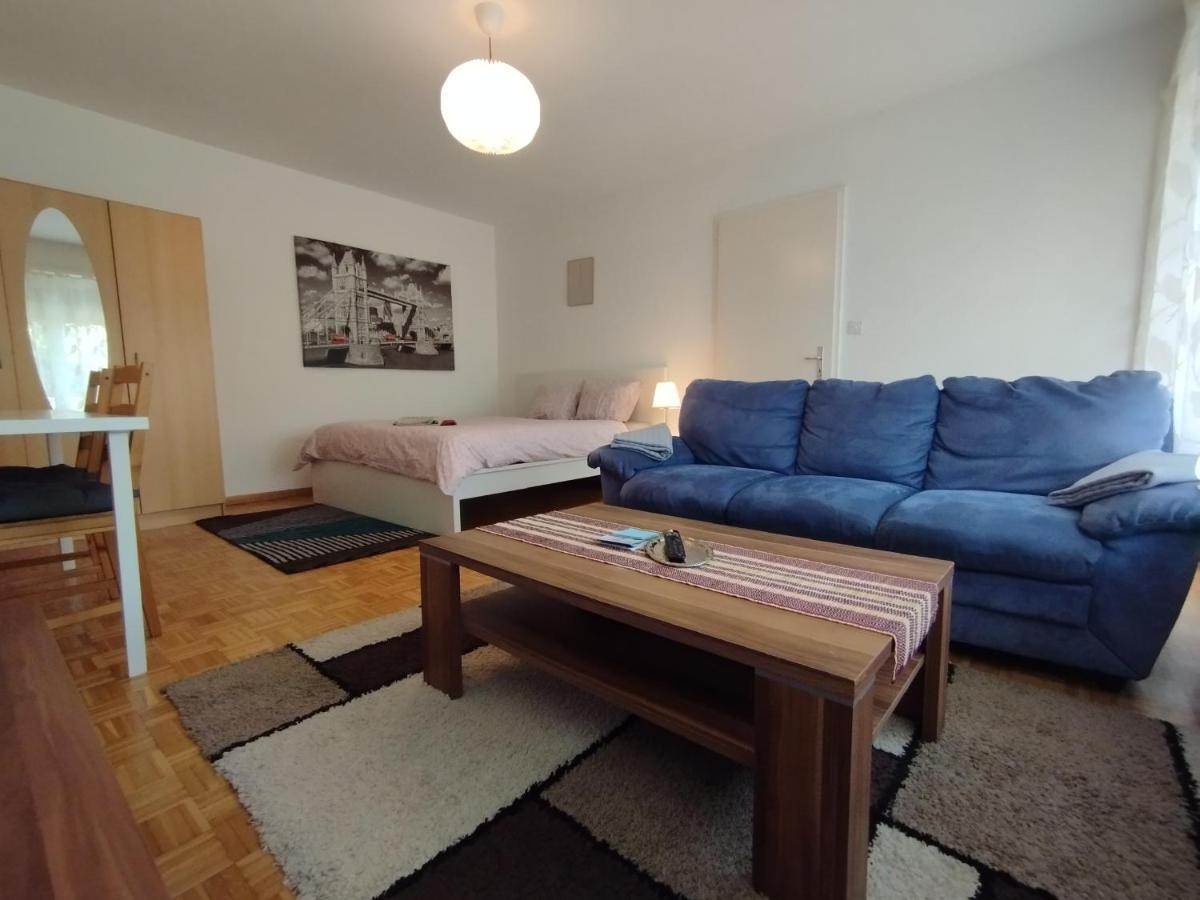 Studio, 4-7 Mins To Bern Main Station By Train Appartamento Esterno foto